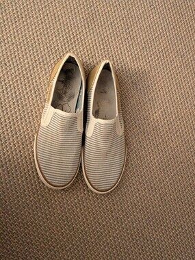 Tommy Bahama Slip-on Shoes